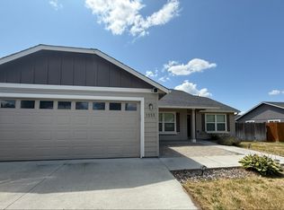1353 E Raymond Dr, Moses Lake, WA 98837
