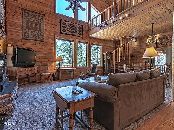 4th image of 3539 Spur Ln