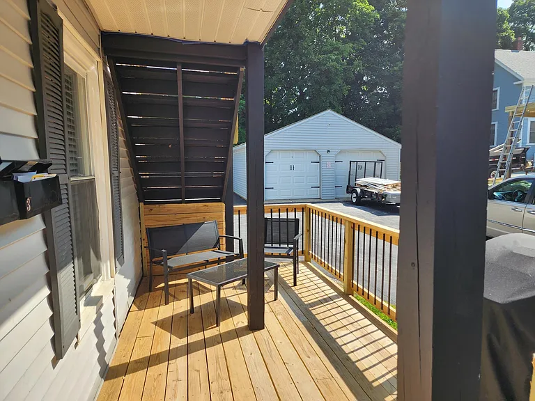285 Pine St #4 — Photo 6