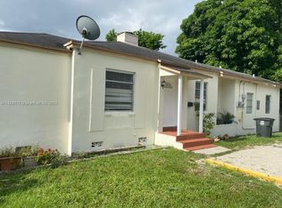 490 NE 123rd St #E, Miami, FL 33161
