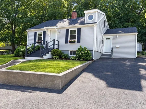 10 Harris Ave, Johnston, RI 02919