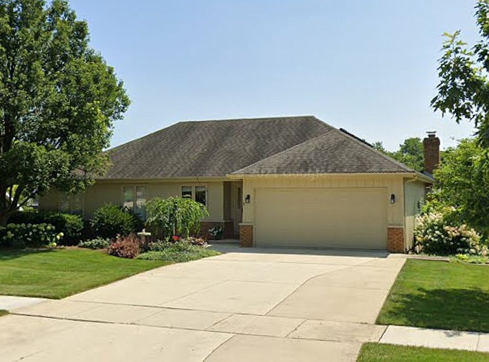 1st image of 801 Marston Ave