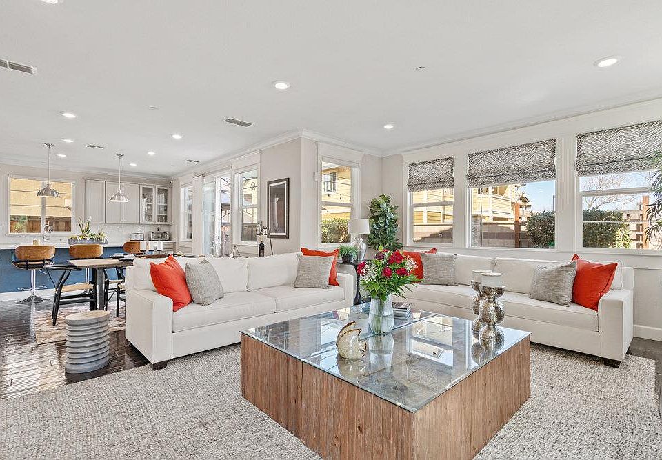 1st image of 112 Baird Cir