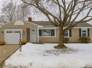 31 W Highland Ave, Cumberland, RI 02864