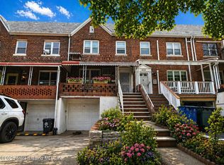 4840 39th St, Long Island City, NY 11104