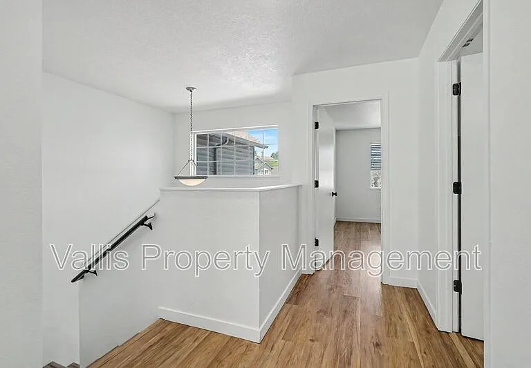 5260 Springcrest Dr S — Photo 22