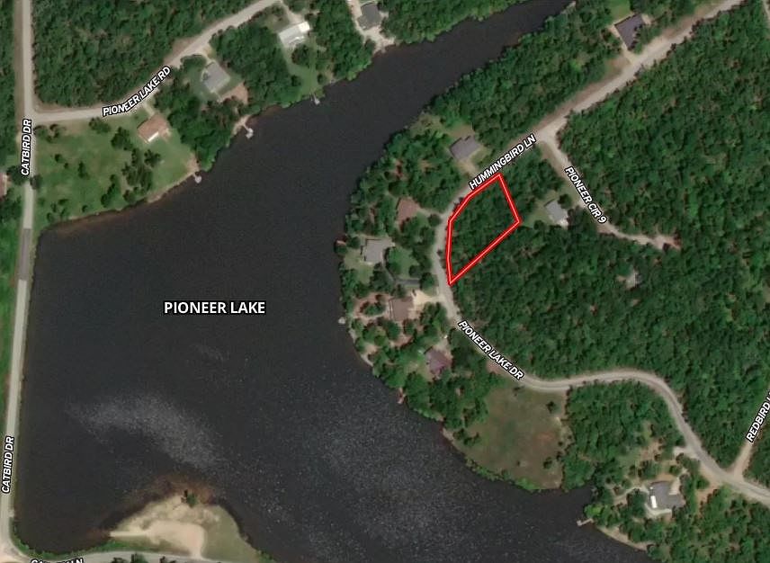 2nd image of 1323 Hummingbird Ln
