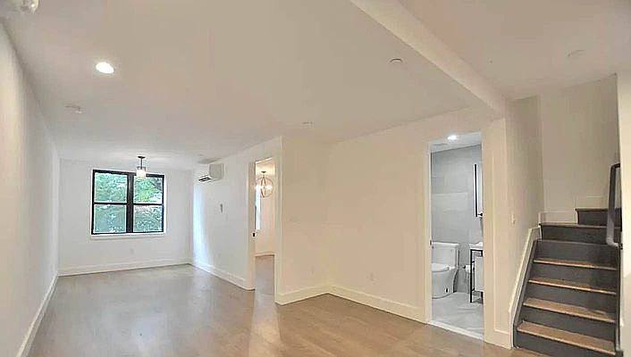 1st image of 824 Saint Johns Pl APT 4B