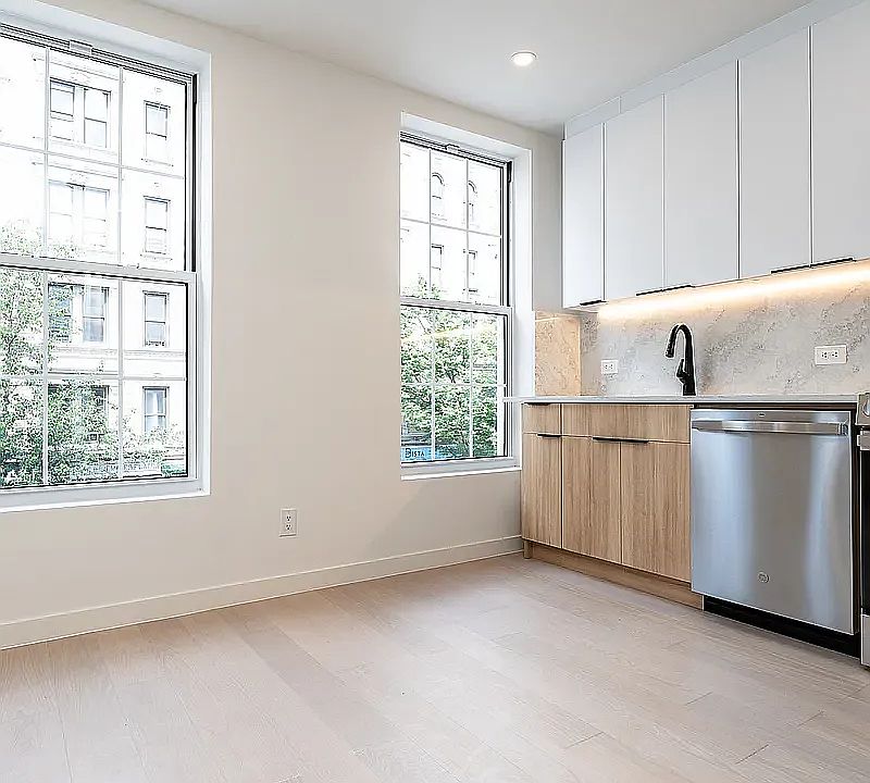 1st image of 157 Havemeyer St #3
