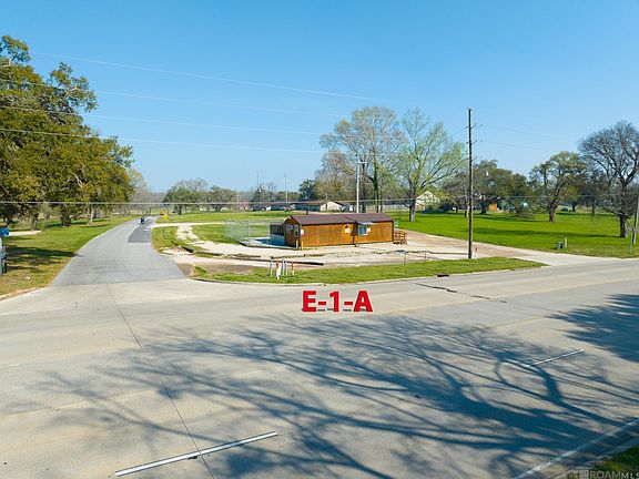2nd image of 7878 Us Highway 61