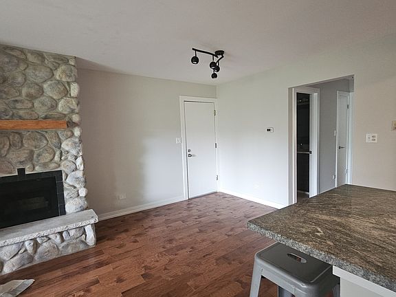 2nd image of 821 S Dwyer Ave APT B