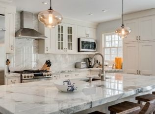 55 Barkers Island Rd, Southampton, NY 11968