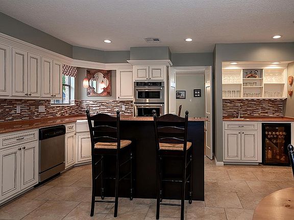 5th image of 12515 Meadow Lake Dr
