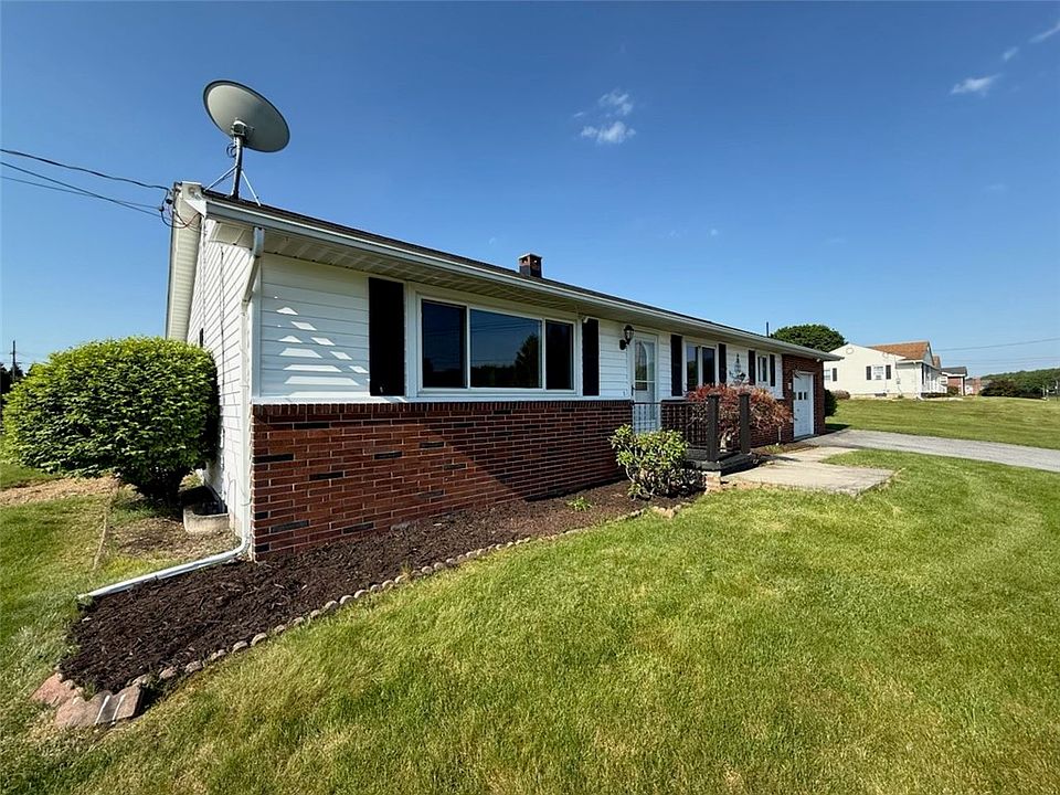 1st image of 105 Ridgeview Dr