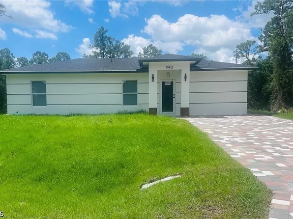 940 Berg St E, Lehigh Acres, FL 33974
