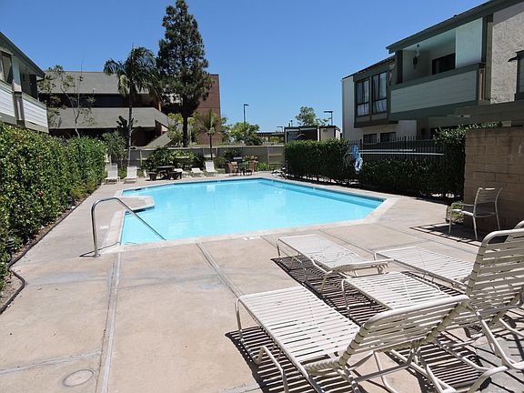 2nd image of 9130 Gramercy Dr
