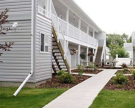 2nd image of 5007 53rd Ave #1A