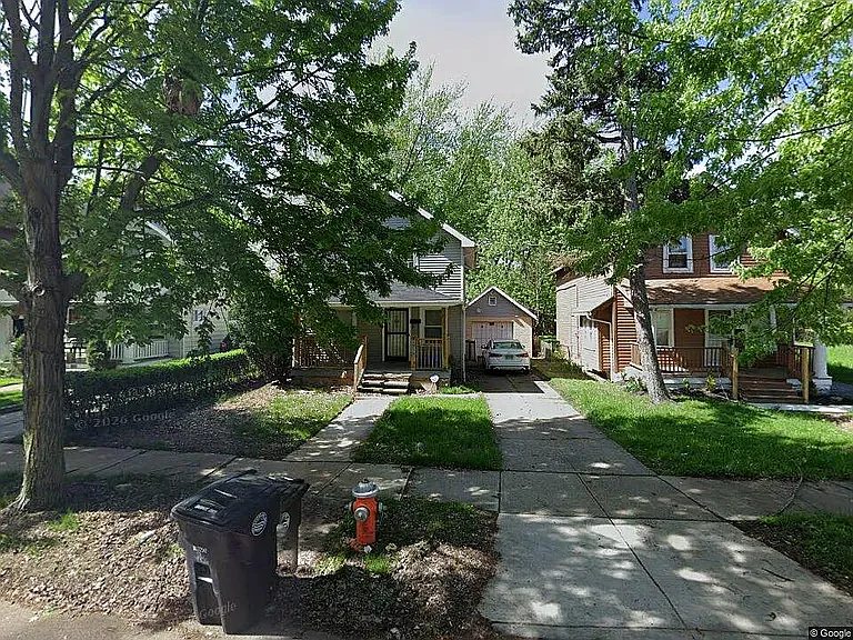 2 bed, 973 sqft, $1,000 — Photo 1