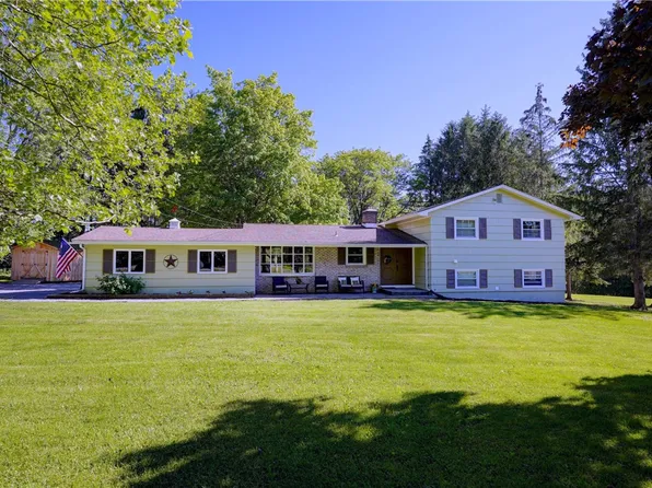 2811 Rush Mendon Rd, Honeoye Falls, NY 14472