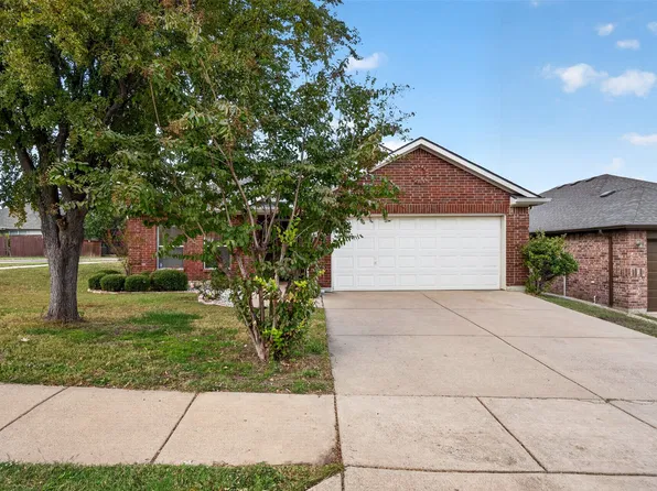 3801 Verde Dr, Fort Worth, TX 76244