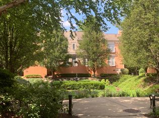 925 Junction Pl, Indianapolis, IN 46220