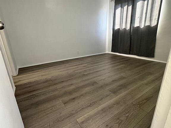 5th image of 1004-1010 N Burris Ave #1010-1/2
