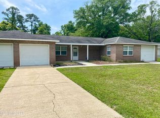 22279 Evangeline Rd, Pass Christian, MS 39571