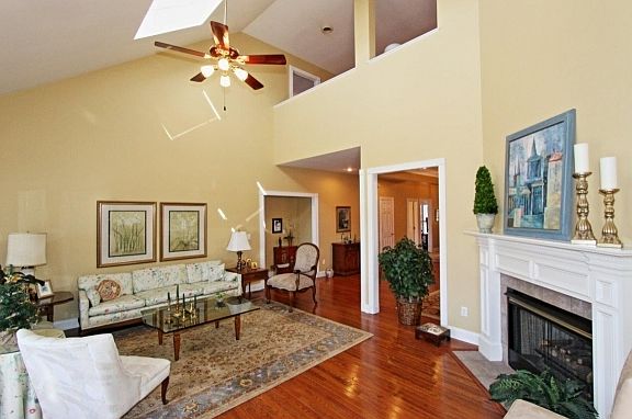 3rd image of 1817 Waters Edge Dr
