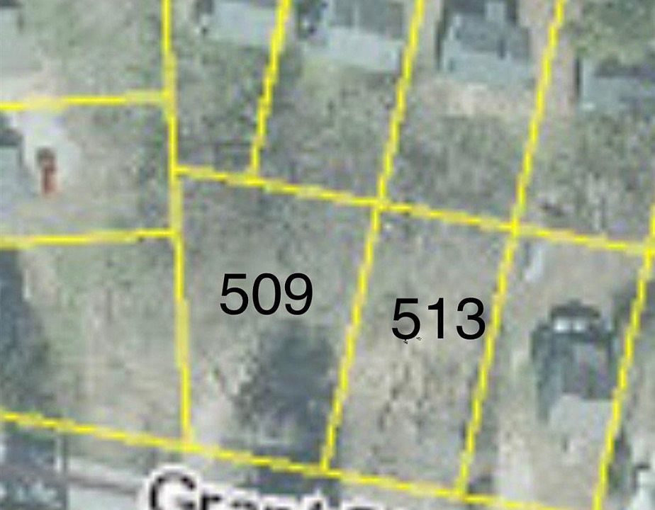 2nd image of 513 Grant St #4