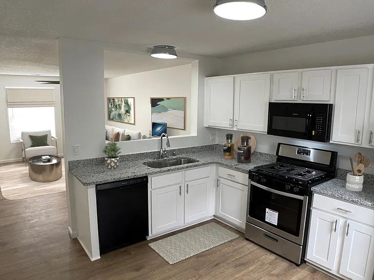 2513 Bay Oaks Dr #MAIN — Photo 4