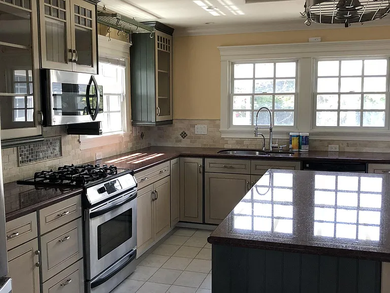 1792 Juniper Ave — Photo 3