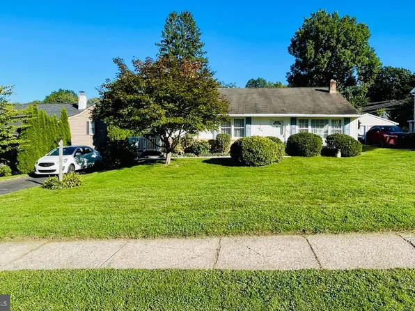 182 Campmeeting Rd, Willow Grove, PA 19090