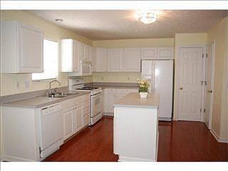 4th image of 5143 Upland Meadow Dr