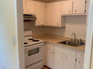 16 White Gate Dr APT B, Wappingers Falls, NY 12590