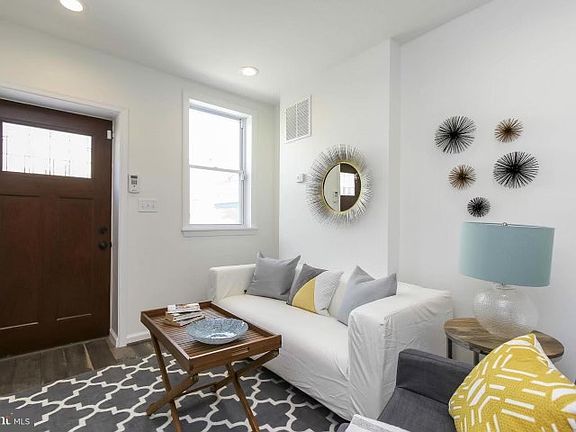 2nd image of 405 McAllister St