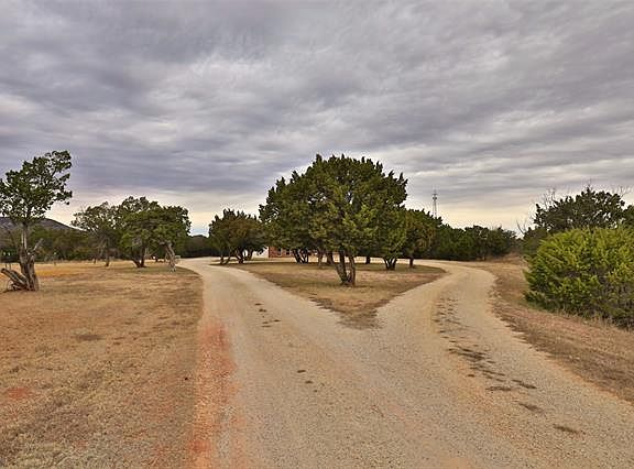 4th image of 254 County Road 693