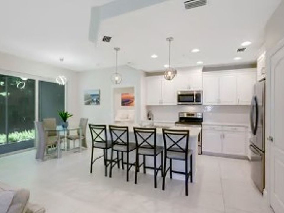 1st image of 2343 Sheen Ln Unit 401