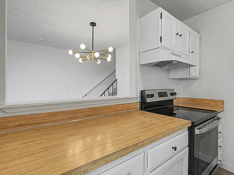 530 Mill Ave S #1 & 2 — Photo 44