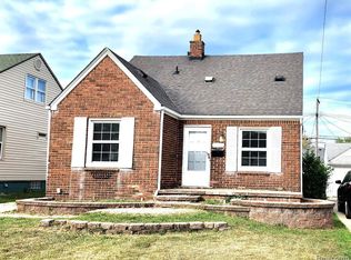 15703 Ash Ave, Eastpointe, MI 48021