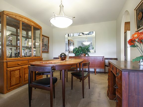 4th image of 6430 W Belle Plaine Ave APT 501