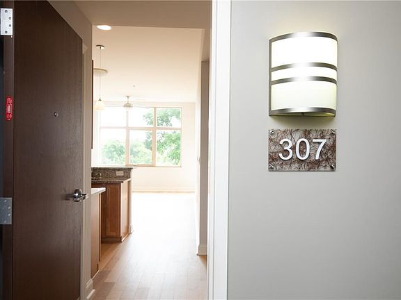 4th image of 65 E College St