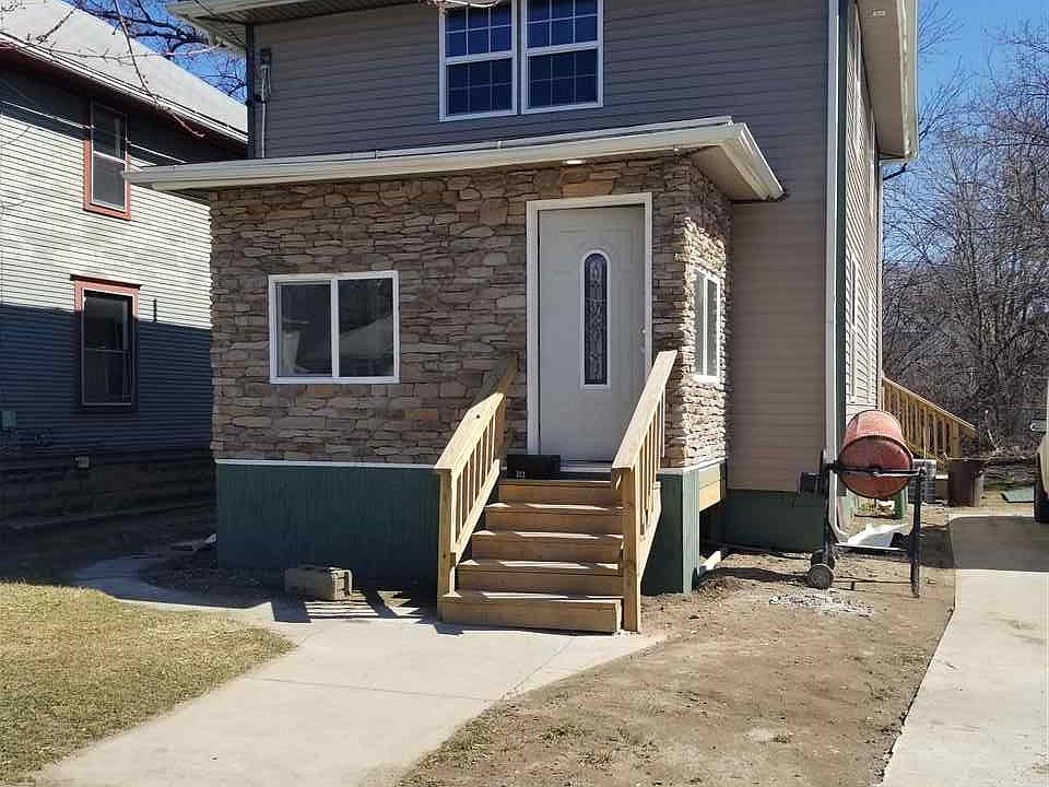 1st image of 313 N West Ave