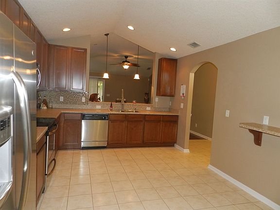 5th image of 5129 NW 81st Ave