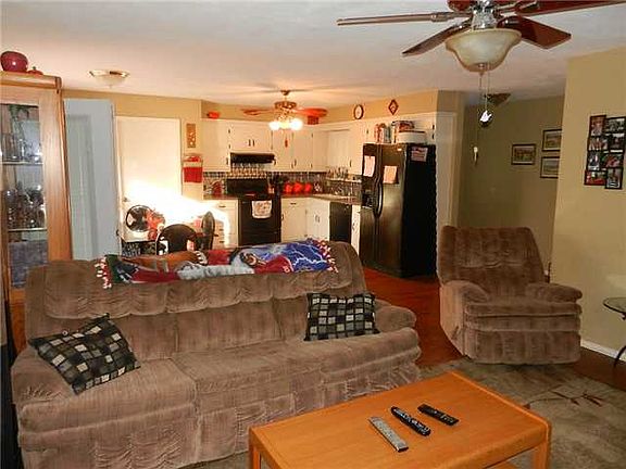 2nd image of 316 Briarwood St
