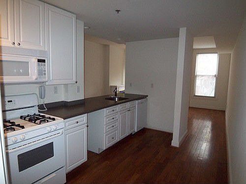5th image of 221 Race St APT 3