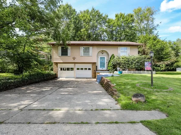543 Brush Rd, Ravenna, OH 44266