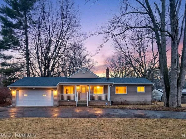 21516 McClung Ave, Southfield, MI 48075