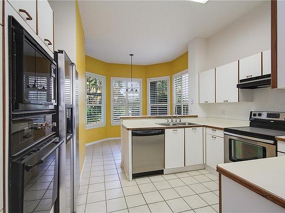 4th image of 1200 Brampton Pl