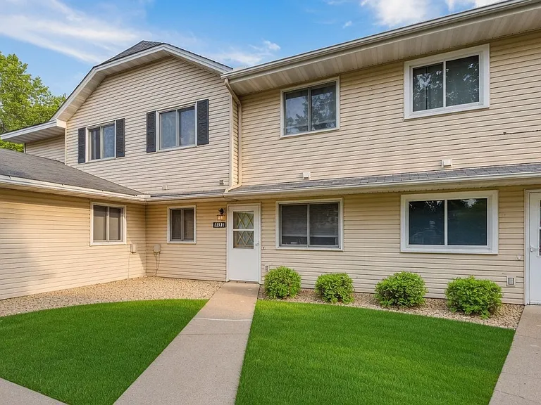 11345 Ibis St NW — Photo 1
