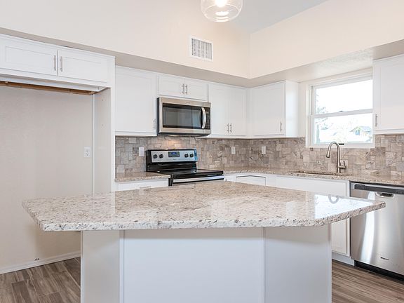 3rd image of 4901 W Ferret Dr